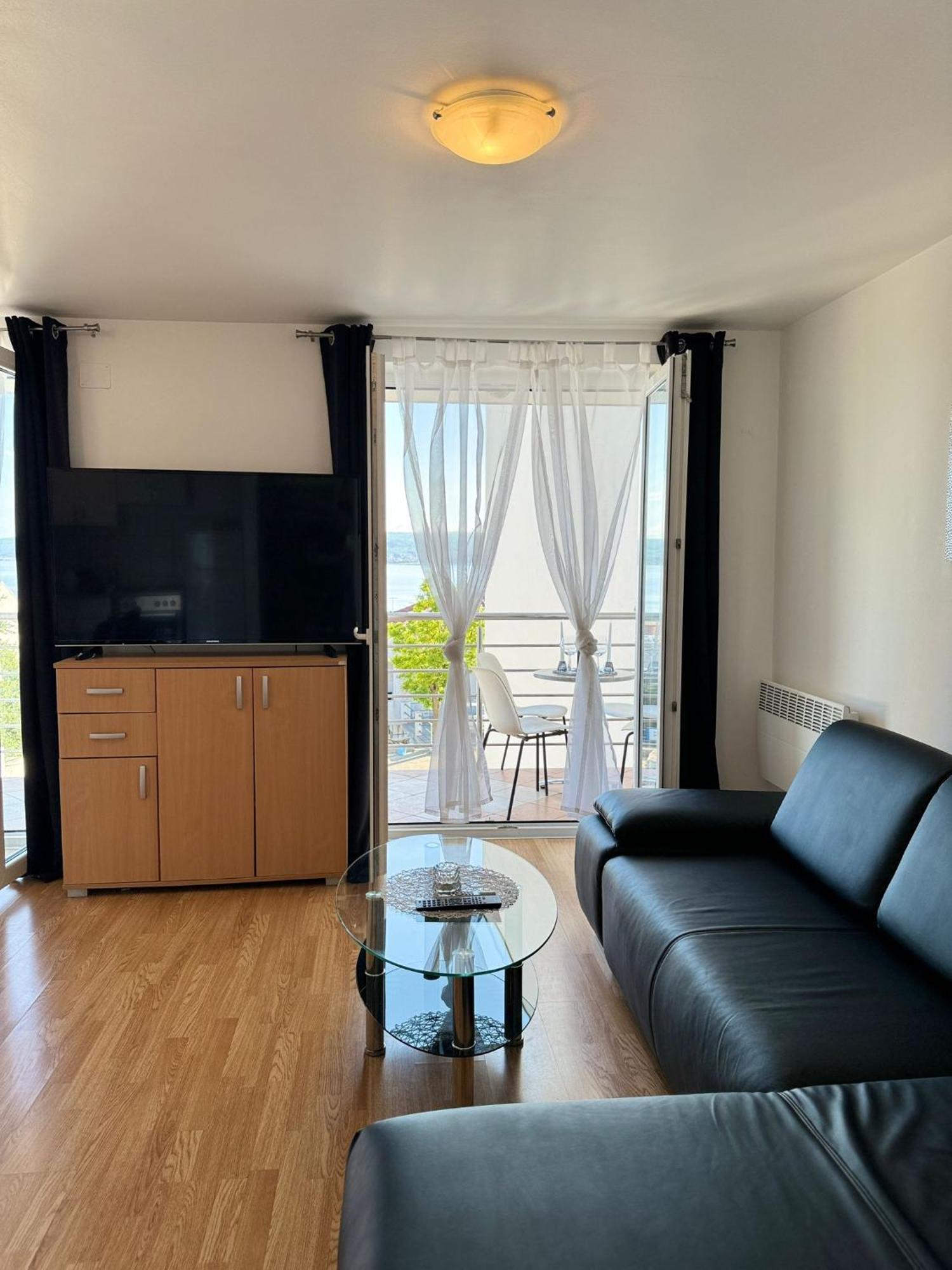 Villa Domgjoni Crikvenica Exteriör bild